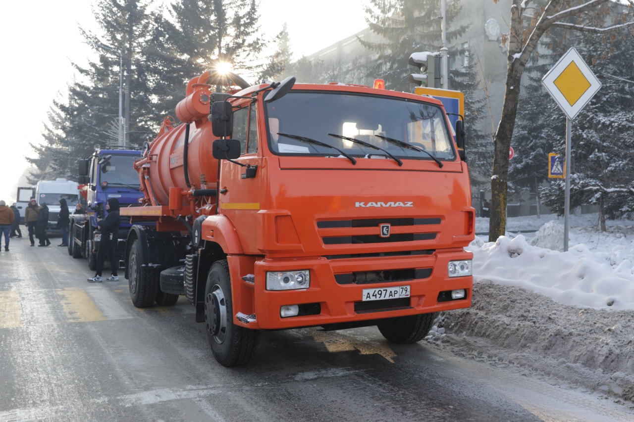 Сорок единиц спецтехники получили госучреждения автономии (ФОТО) — Новости  Хабаровска