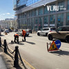 На Алеутской начали разбирать провалившийся асфальт возле здания УМВД края (ФОТО)