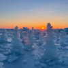 Из ледяных фигур образовался целый городок — newsvl.ru