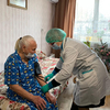 Жительница Артёма прошла ревакцинацию от COVID-19 в возрасте 102 лет