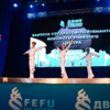 Выпускников, их друзей и родственников развлекали танцами — newsvl.ru