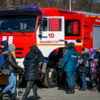 Можно осмотреть и оснащение пожарного автомобиля — newsvl.ru