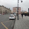 На автобусной остановке припарковались полицейские машины — newsvl.ru