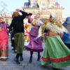 Веселые гулянья прошли в Адмиральском сквере  — newsvl.ru