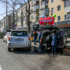 Администрация Владивостока уже много лет пытается вывести такую предпраздничную придорожную торговлю из серой зоны, но безуспешно — newsvl.ru