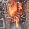 На Фадеева выгорели два балкона в многоквартирном доме (ВИДЕО)