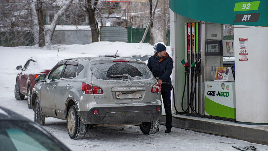Дайте время: почему дешевеет бензин в России, но не в Хабаровске
