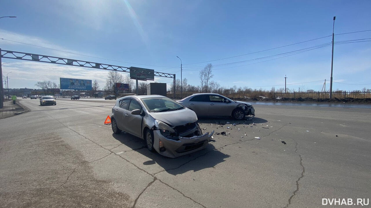 Разборки на Павла Морозова: в спорное ДТП попали два автомобилиста (ФОТО) —  Новости Хабаровска