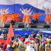 Перед собравшимися выступили народные коллективы — newsvl.ru