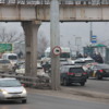 На въезде на путепровод висит знак 3.7 «Движение с прицепом запрещено» — newsvl.ru