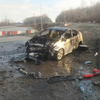 Под Артёмом Toyota Prius врезался в бетонный блок и загорелся — пострадали двое детей