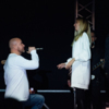Один из зрителей сделал во время концерта предложение своей девушке — newsvl.ru