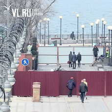 Набережную Спортивной гавани частично закрыли  менять трубопровод будут до 1 июля