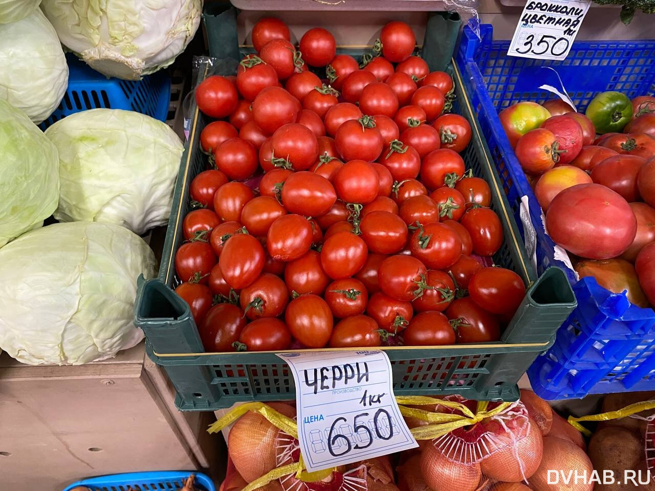 Цены на овощи 2024. Помидоры на прилавке. Прилавок помидоров в Туапсе. Сколько сейчас стоят помидоры. Сколько стоят помидоры.