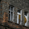 Стёкла в окнах выбиты — newsvl.ru