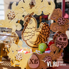 Куличи-кексы, яйца из воска и декоративные иконы продают на пасхальной ярмарке во Владивостоке (ФОТО)