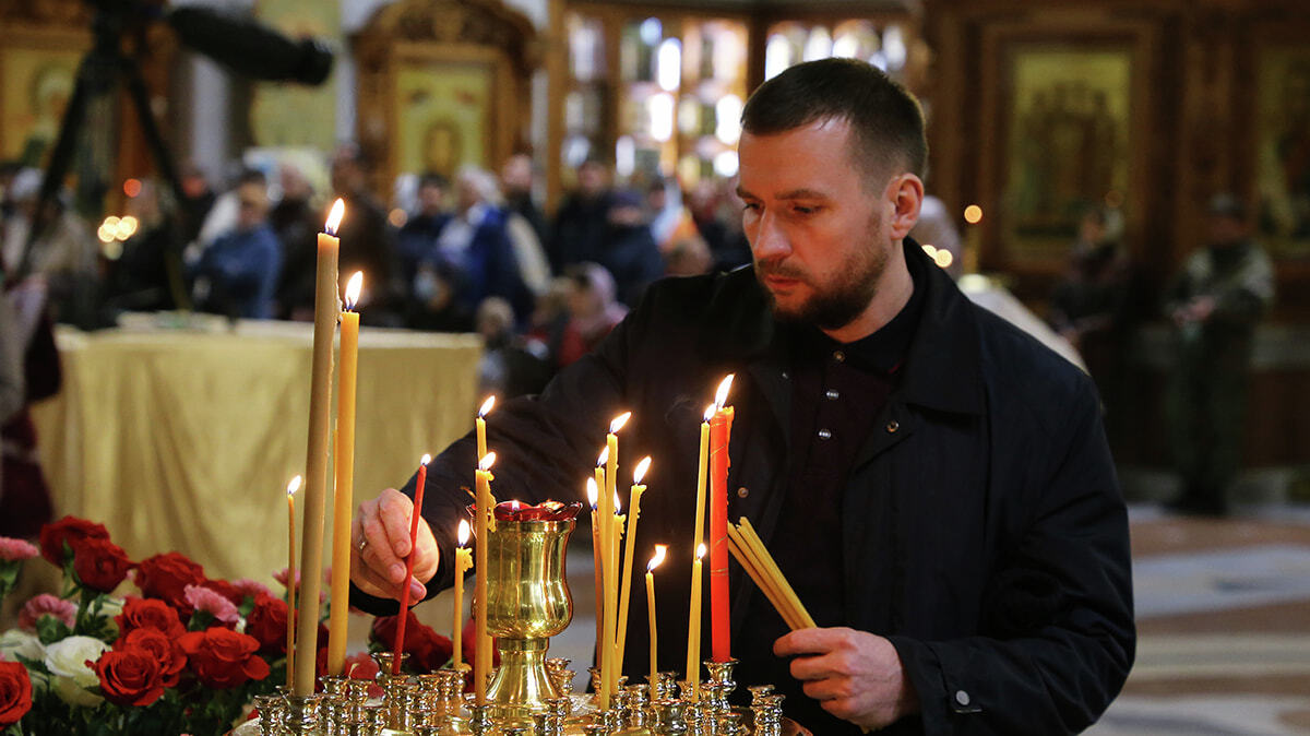 Ночные пасхальные богослужения прошли в Хабаровске (ФОТО; ВИДЕО)