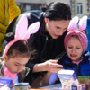 На детей надели ушки пасхальных кроликов — newsvl.ru