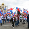 По центральной площади прошло несколько тысяч человек — newsvl.ru