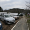 Территория у входа на Морское кладбище сегодня запаркована — newsvl.ru