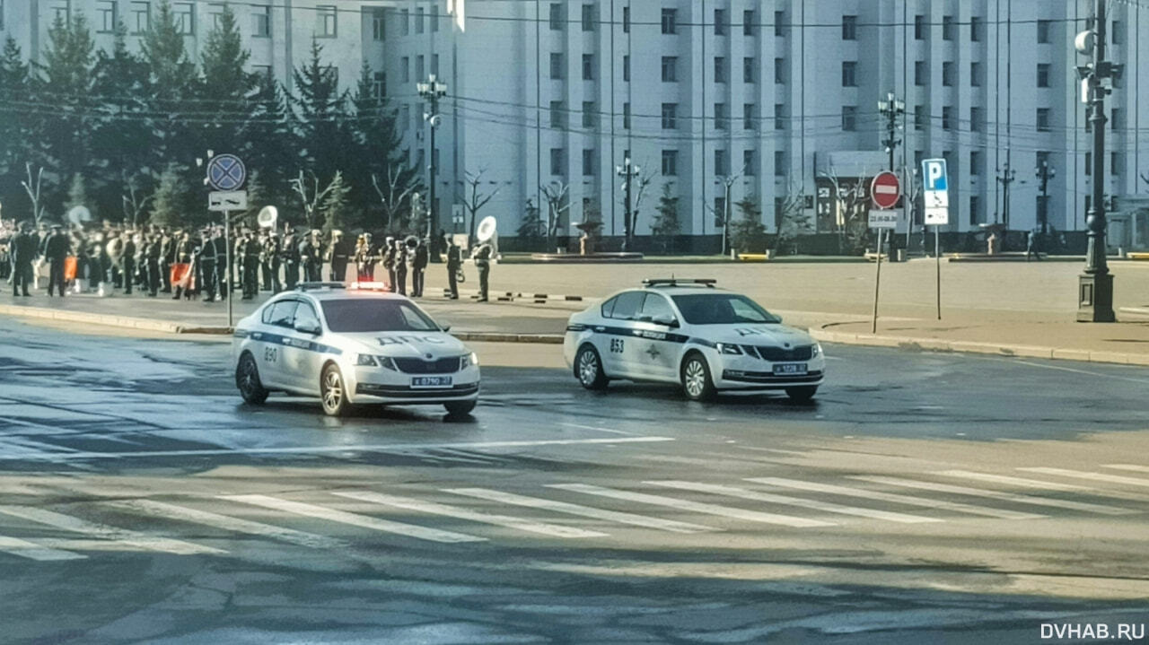 Центральные дороги Хабаровска перекрыли для автомобилистов (ФОТО)