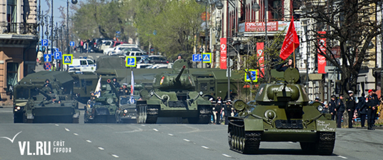 Прямая трансляция 9 мая владивосток. Парад Победы 2021 Владивосток. Парад Победы Владивосток 2022. Парад 9 мая 2020 Владивосток.