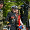 В Адмиральском сквере ветеранов чествуют 9 мая традиционно каждый год — newsvl.ru