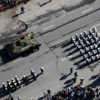 Танк Т-34-76 был во главе колонны техники  — newsvl.ru