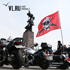 Кот-байкер, губернатор на ИЖ-Планета и четырёхлетки на мотоциклах: во Владивостоке с размахом открыли мотосезон 