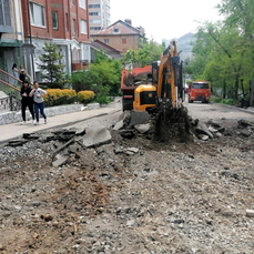 Улицу Абрекскую перекрыли и будут ремонтировать до 1 июня (СХЕМА)