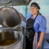 Сегодня на кухне готовили плов с мясом, суп с морской капустой на мясном бульоне с курицей — newsvl.ru