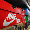 Американский производитель обуви и одежды Nike уходит из России