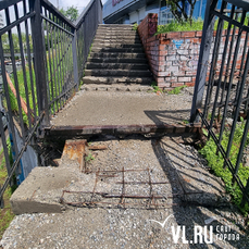 Разрушающаяся лестница на Некрасовской не вошла в список объектов, подлежащих ремонту