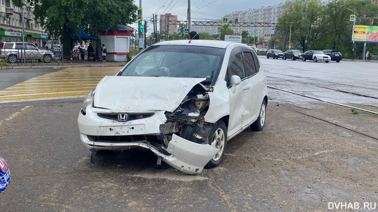 ДТП из трех машин устроил водитель на Краснореченской (ФОТО; ВИДЕО) —  Новости Хабаровска