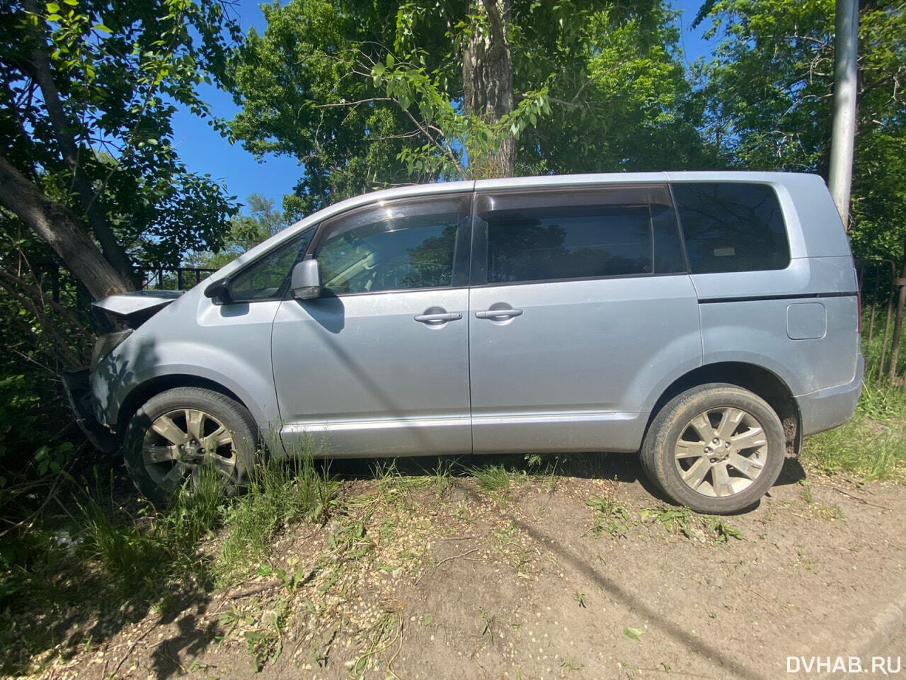 Потерял сознание и устроил ДТП пенсионер на Санаторной (ФОТО; ВИДЕО) —  Новости Хабаровска