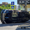 Land Cruiser завалился на бок на повороте к Комарова