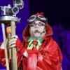 Неуклюжий клоун Домино рассмешил гостей шоу неумелым обращением с фотоаппаратом — newsvl.ru