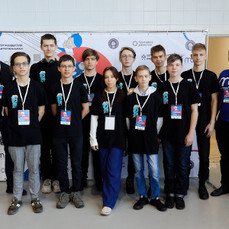 Владивостокские школьники выиграли мировые состязания по робототехнике, студенты – на третьем месте