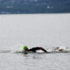 Сначала спортсменам необходимо было преодолеть дистанцию на воде — newsvl.ru