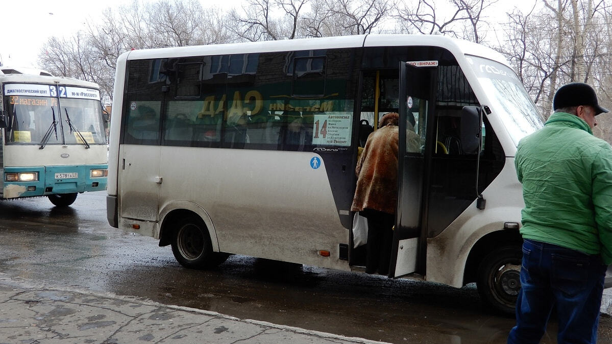 Автобусный перевозчик внезапно прекратил работу на маршруте № 14 — Новости  Хабаровска