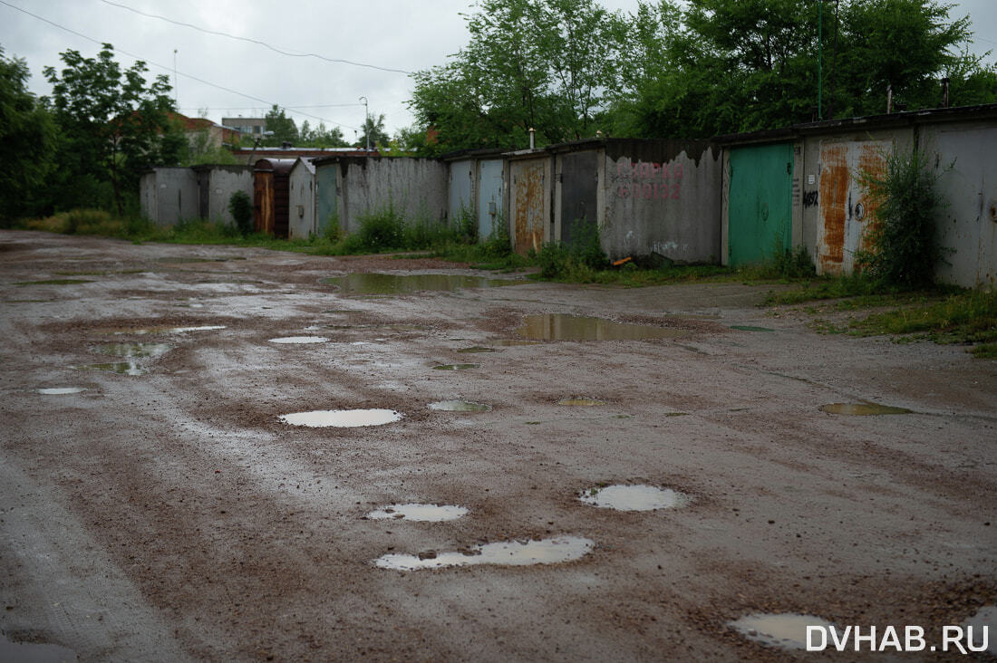 Сами чистим и подсыпаем: на бесхозную дорогу жалуются хабаровчане (ФОТО) —  Новости Хабаровска