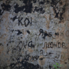 Солдатские надписи на бетоне рва — newsvl.ru