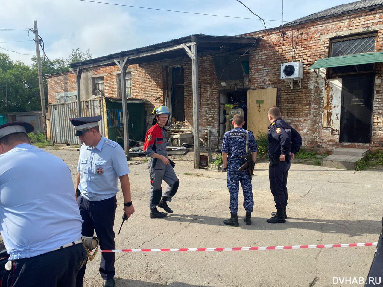 При взрыве гранаты на Павловича погиб мужчина (ФОТО; ЭКСКЛЮЗИВ; ОБНОВЛЕНИЕ)  — Новости Хабаровска