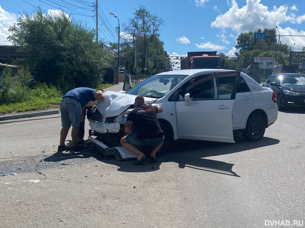 Медвежья услуга: спровоцировал ДТП на Воронежской водитель Prius (ФОТО) —  Новости Хабаровска