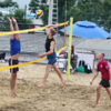 В пляжном волейболе играют команды по два человека — newsvl.ru
