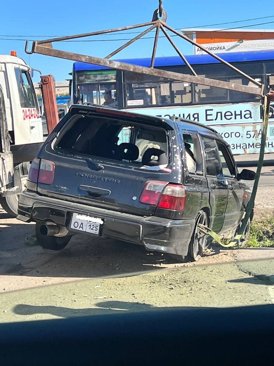 В Уссурийске неизвестные обстреляли Subaru Forester и ранили в ногу  водителя – Новости Владивостока на VL.ru