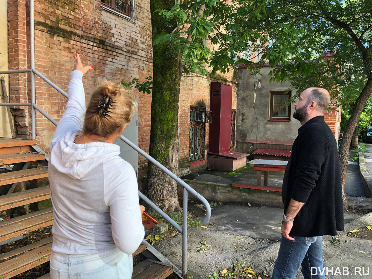 За «жизнь» столетнего дома борются хабаровчане (ФОТО) — Новости Хабаровска