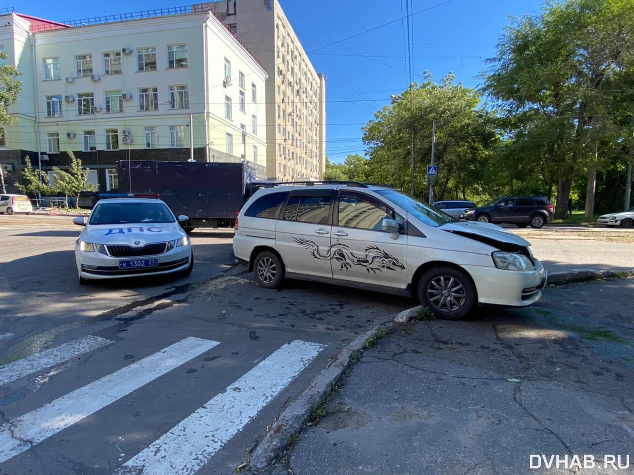 В ДТП на Уссурийском бульваре пострадала супруга вероятного виновника  (ФОТО) — Новости Хабаровска