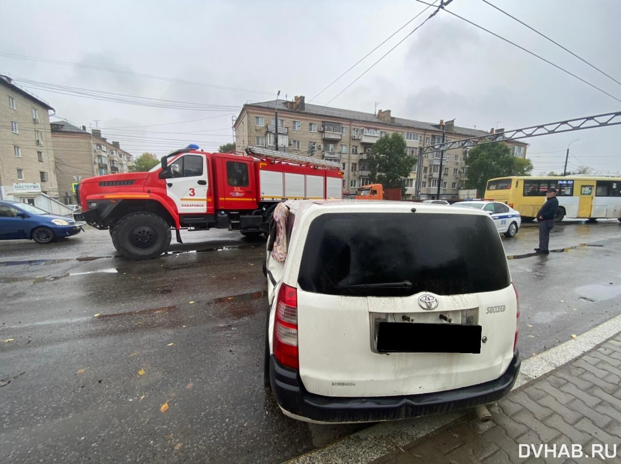 Испугавшись пожарной машины, попал в ДТП приезжий из Троицкого (ФОТО) —  Новости Хабаровска