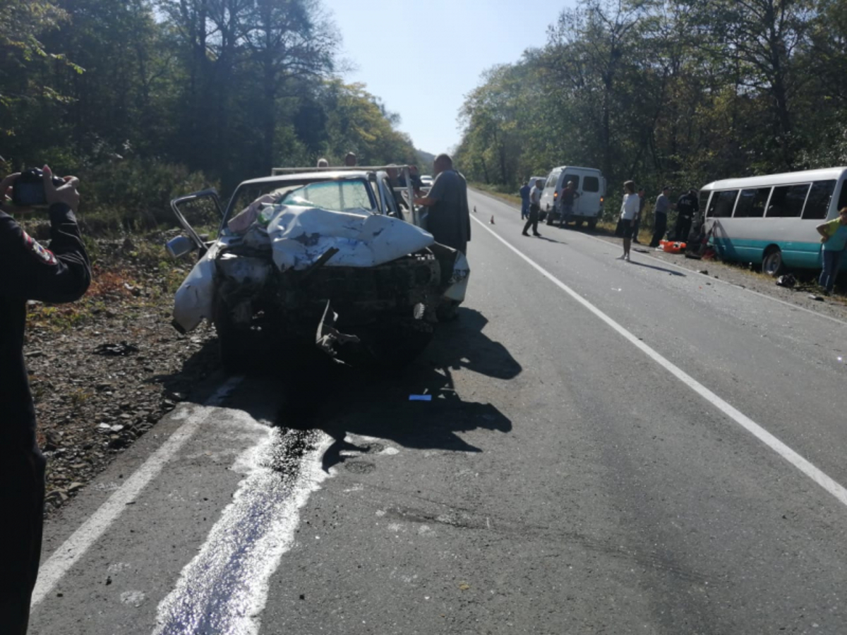 Один человек погиб и восемь получили травмы в ДТП с экскурсионным автобусом  в Хасанском районе – Новости Владивостока на VL.ru